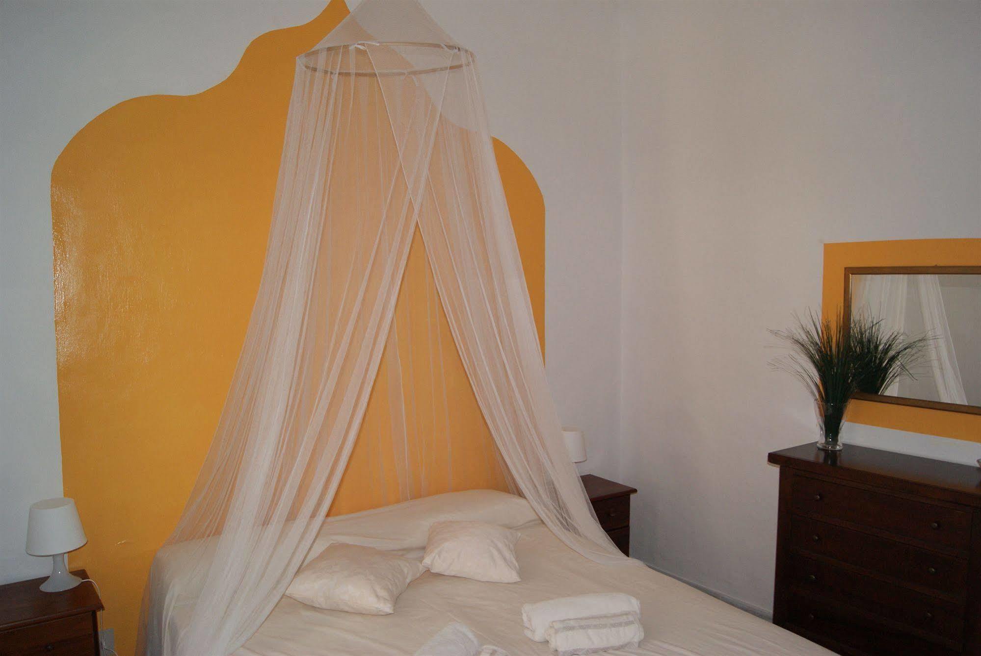 Beeclaire Guest House Palermo Buitenkant foto